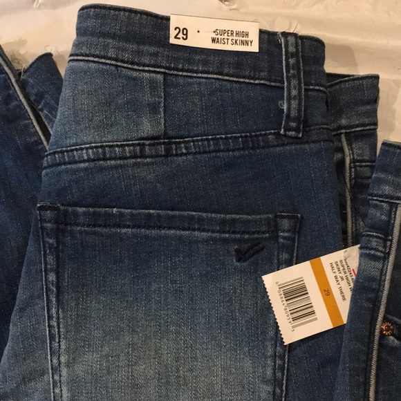 William Rast Denim - NWT WILLIAM RAST “SUPER HIGH-WAIST SKINNIES!”